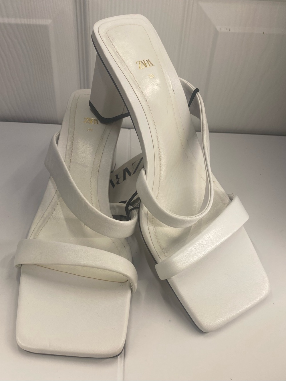 Zara NWT 38 White Square-Toe Double-Strap Block Heel Mules